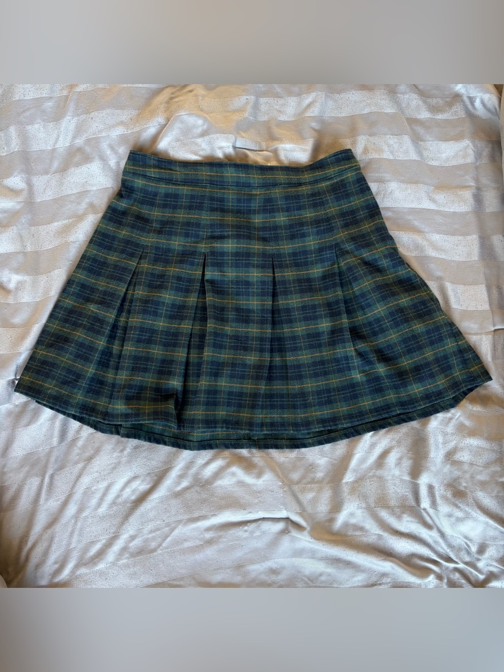 Hollister skirt